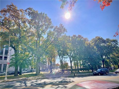 Homes For Sale - 941 Jerome Avenue #3B<br/> Bronx County, Bronx, NY 10452