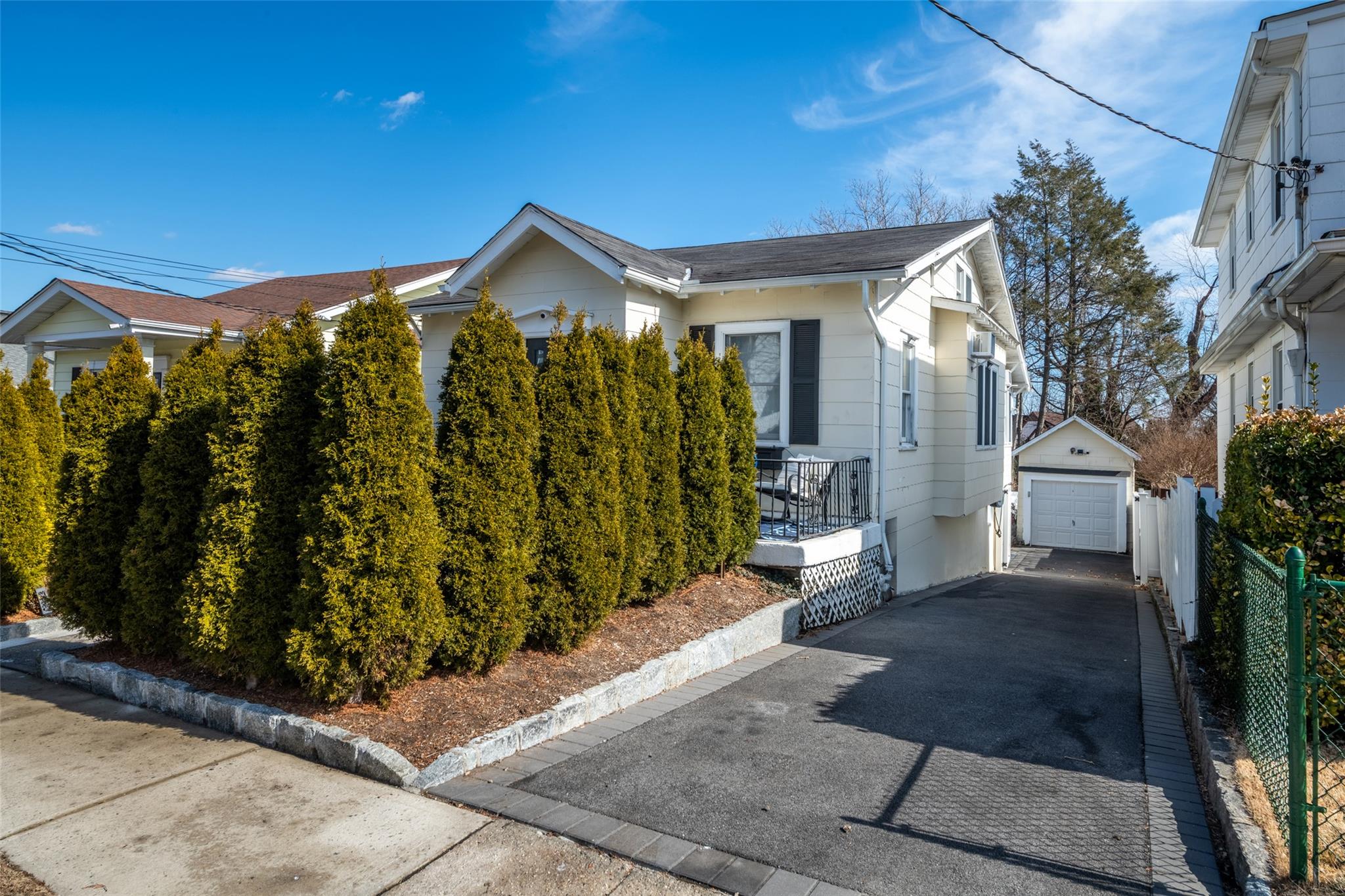 96 Sumner Avenue, Yonkers, New York image 2