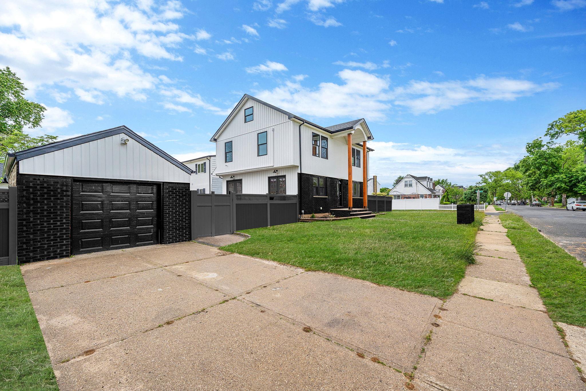 87 Sobro Avenue, Valley Stream, New York image 3