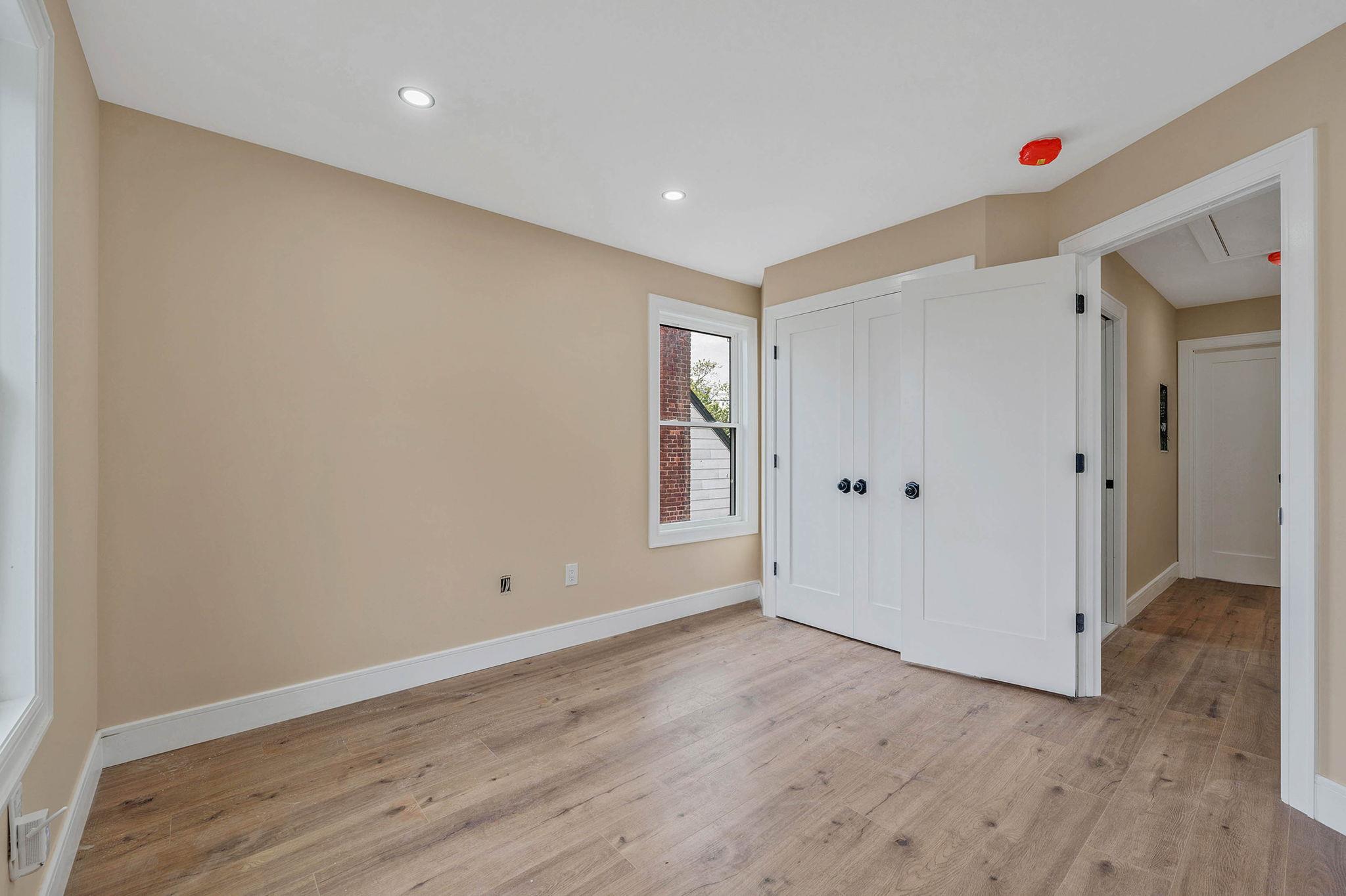 87 Sobro Avenue, Valley Stream, New York image 20