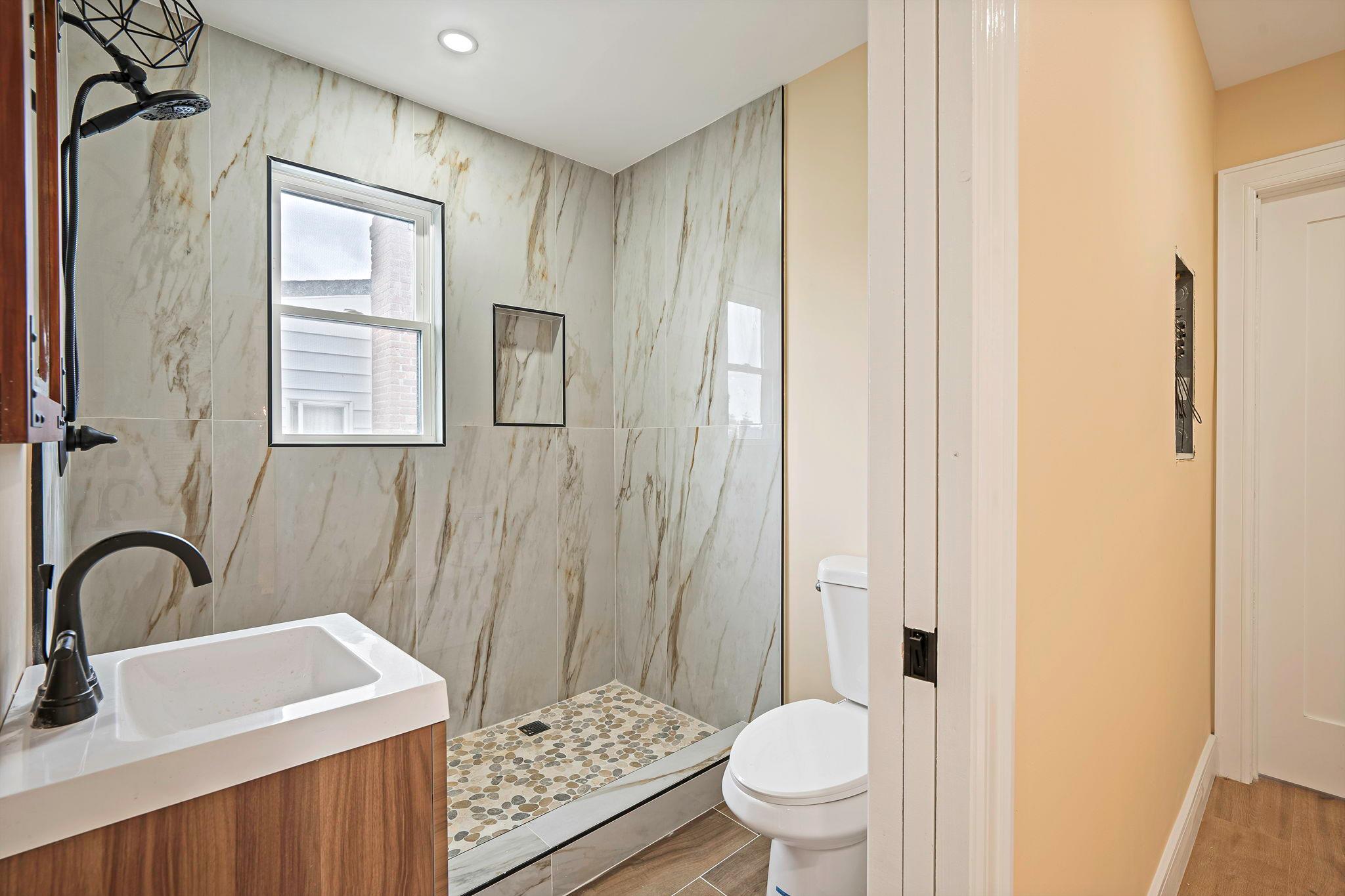 87 Sobro Avenue, Valley Stream, New York image 21