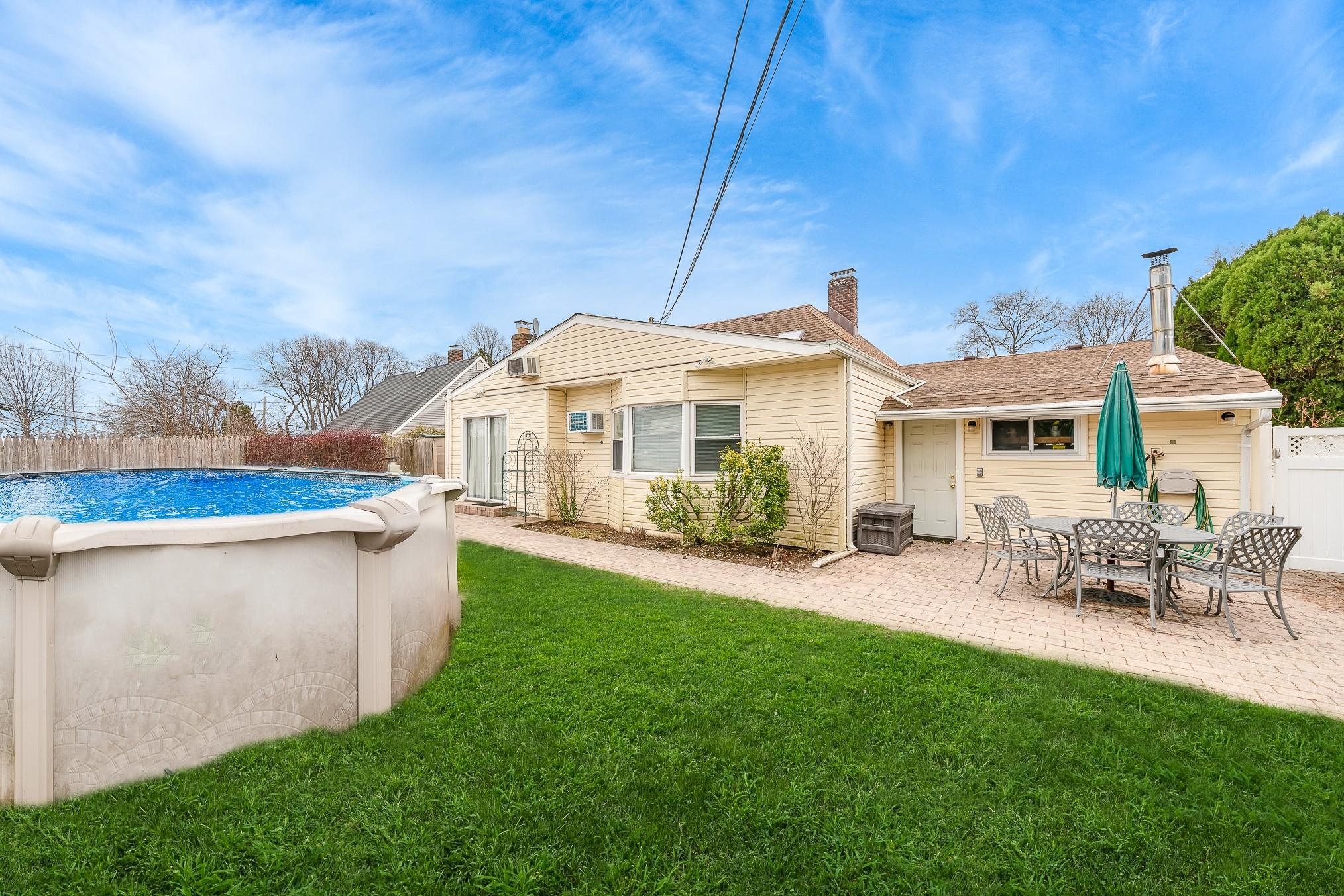 37 Marksman Lane, Levittown, New York image 21