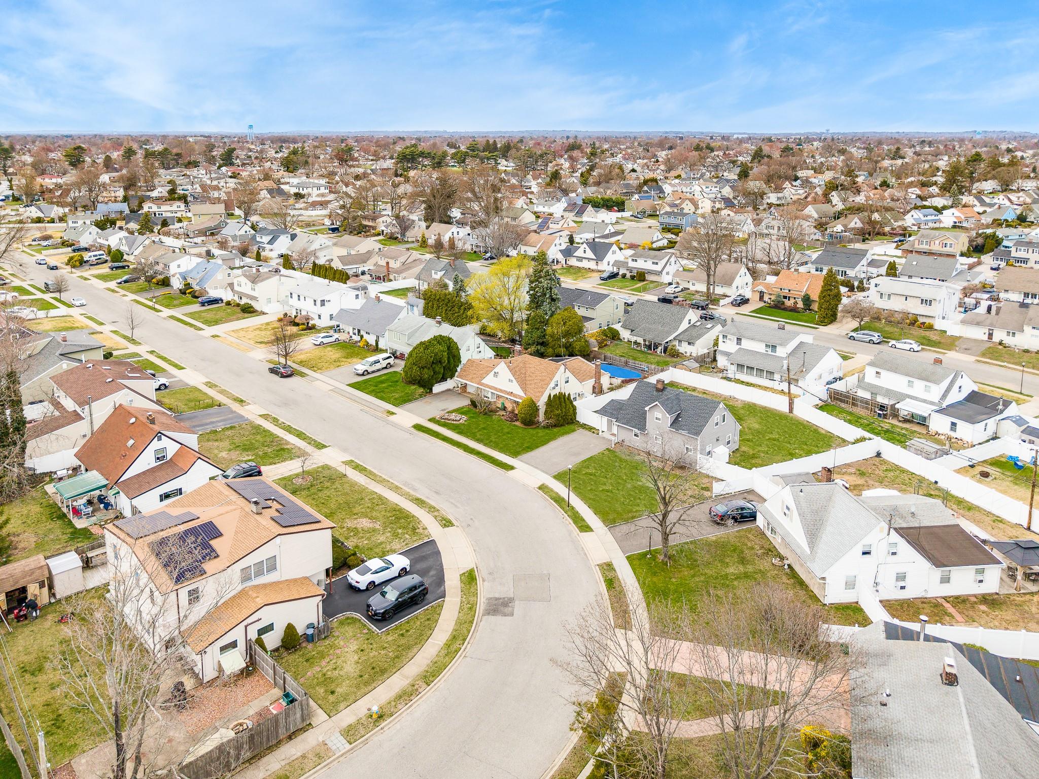 37 Marksman Lane, Levittown, New York image 36