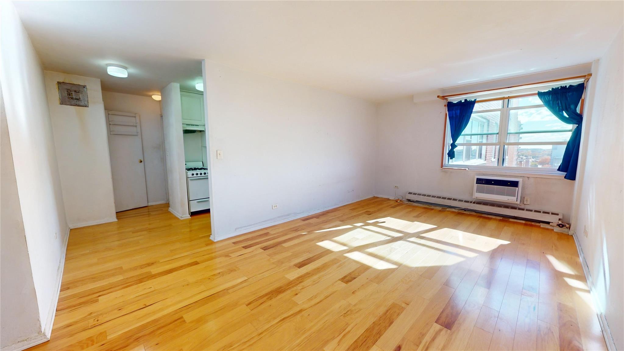 164-20 Highland Avenue #8W, Jamaica, New York image 2