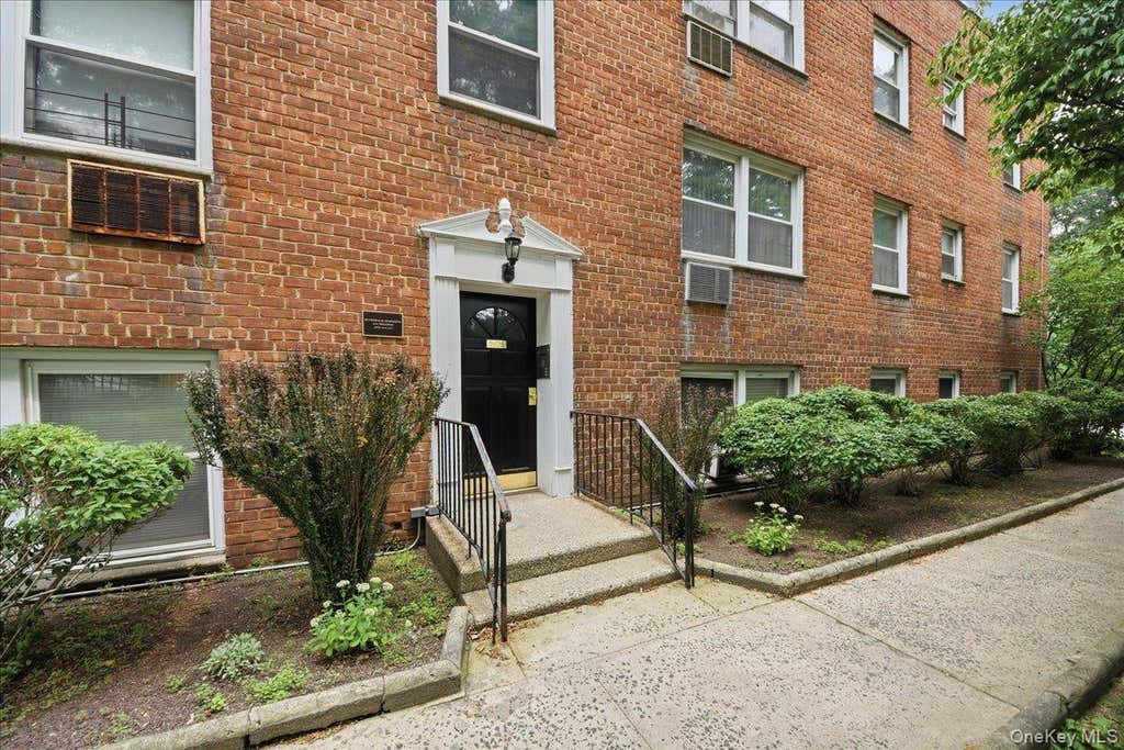 Photo of 6291 Broadway #A6, Bronx, NY 10471 (MLS # 1028916)