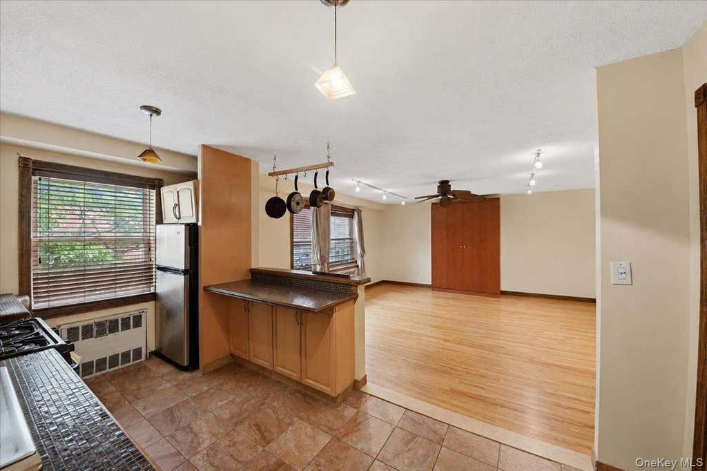 Photo of 6291 Broadway #A6, Bronx, NY 10471 (MLS # 1028916)