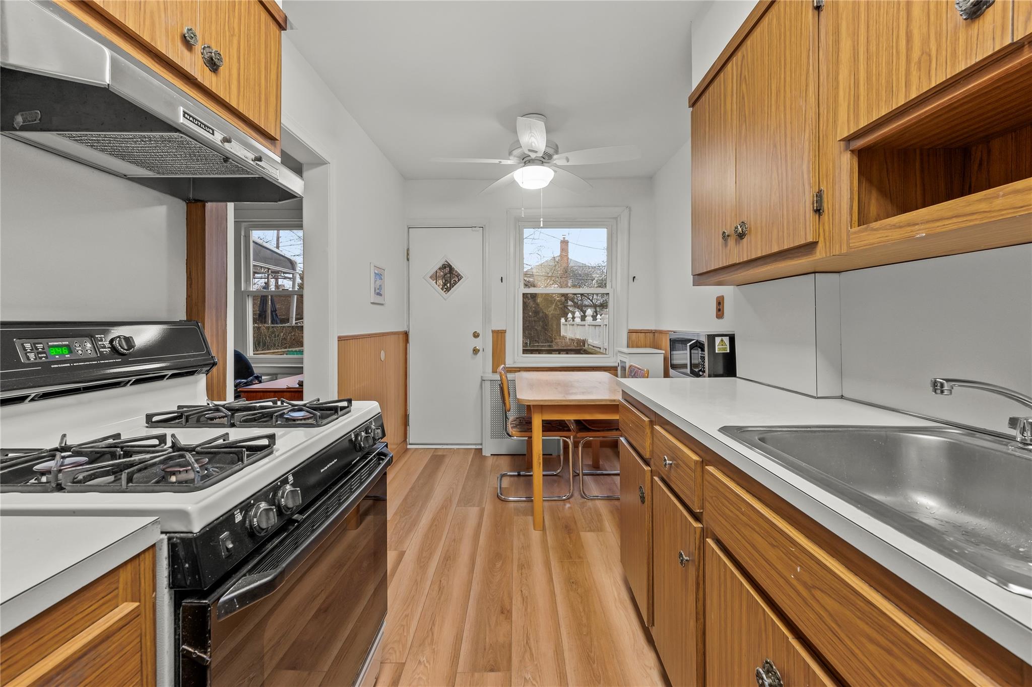 76-05 167th Street, Fresh Meadows, New York image 15
