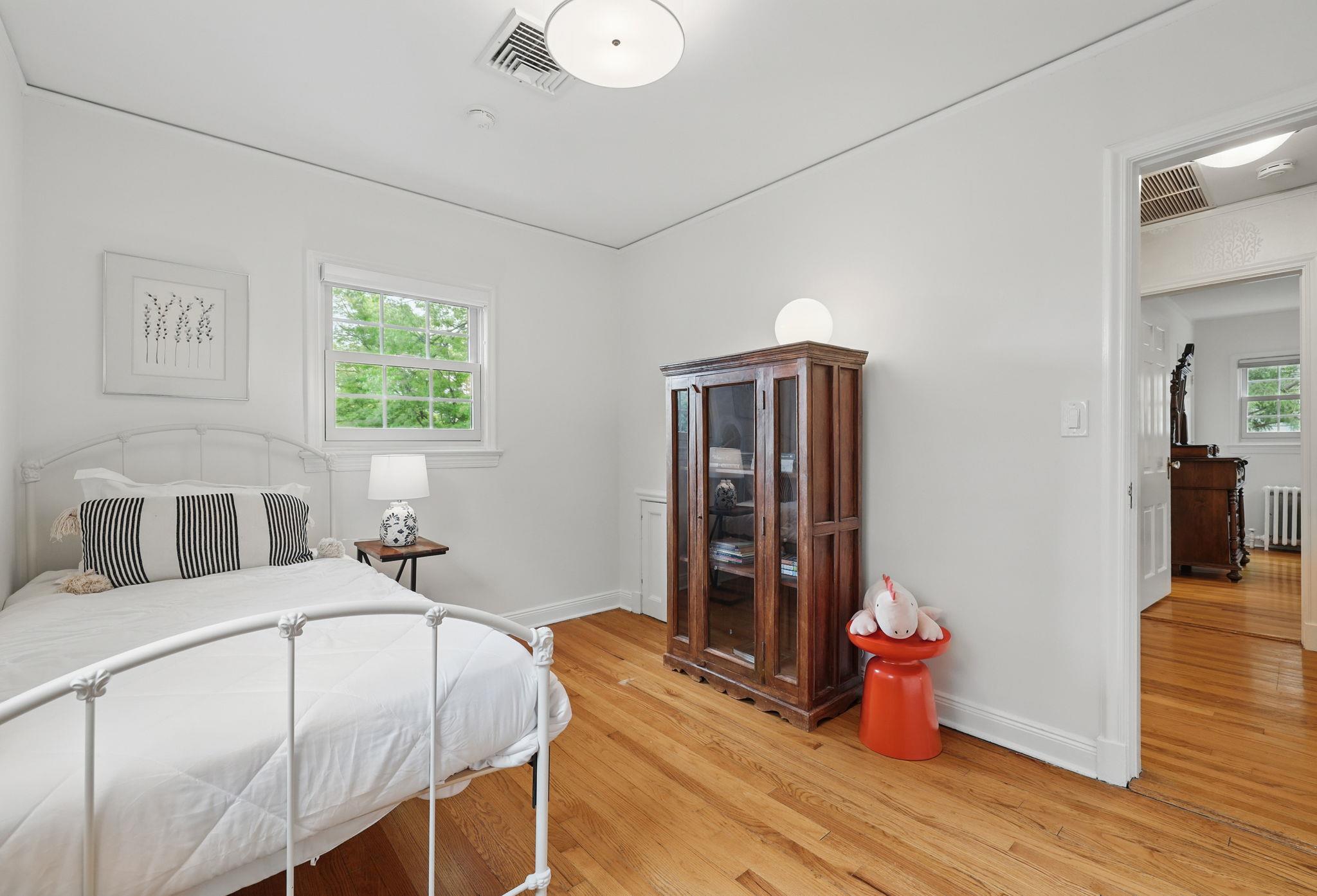 7 Gerlach Place, Larchmont, New York image 26