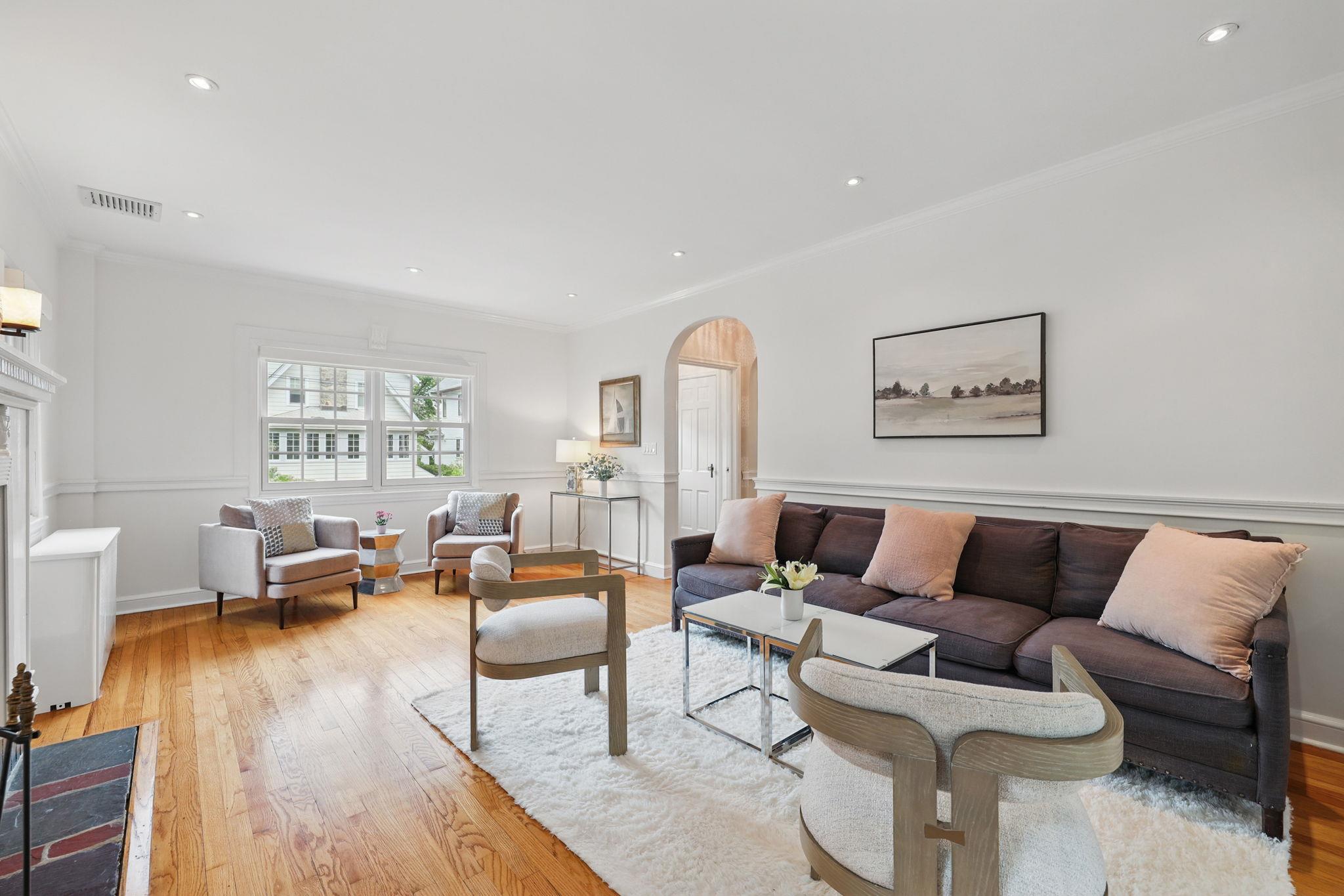 7 Gerlach Place, Larchmont, New York image 3