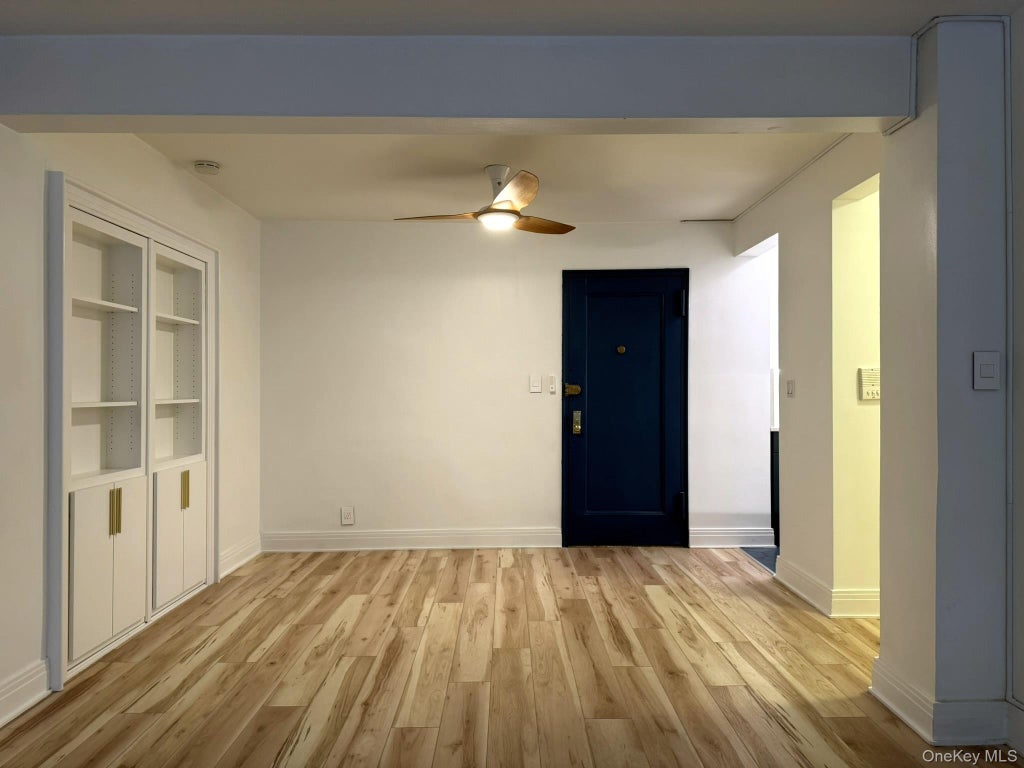 Photo of 2090 Barnes Avenue #2G, Bronx, NY 10462 (MLS # 1025067)