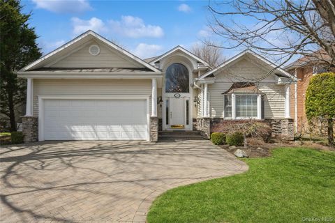 Photo of 30 Redan Drive, Smithtown, NY 11787 (MLS # 980395)