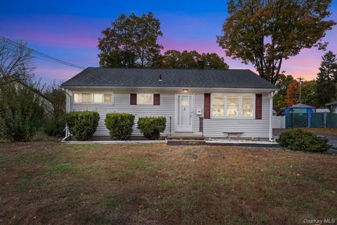 Photo of 41 Swenson Drive, Wappingers Falls, NY 12590 (MLS # 927681)