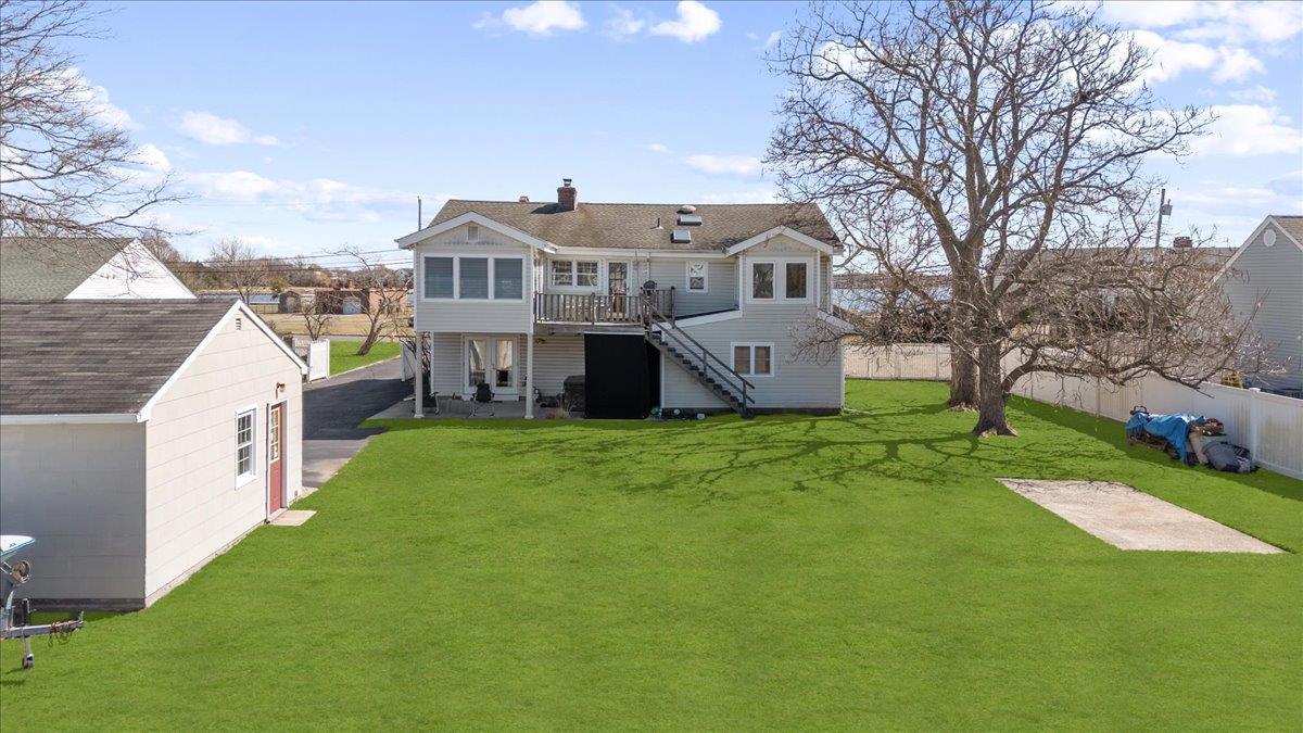 Islip, New York 11706, United States, 5 Bedrooms Bedrooms, ,3 BathroomsBathrooms,Residential,Coming Soon,94603