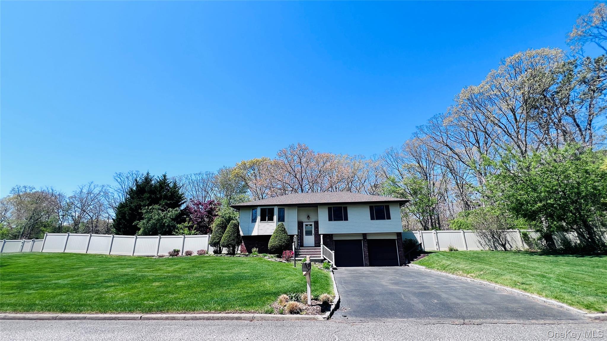 84 Henearly Drive