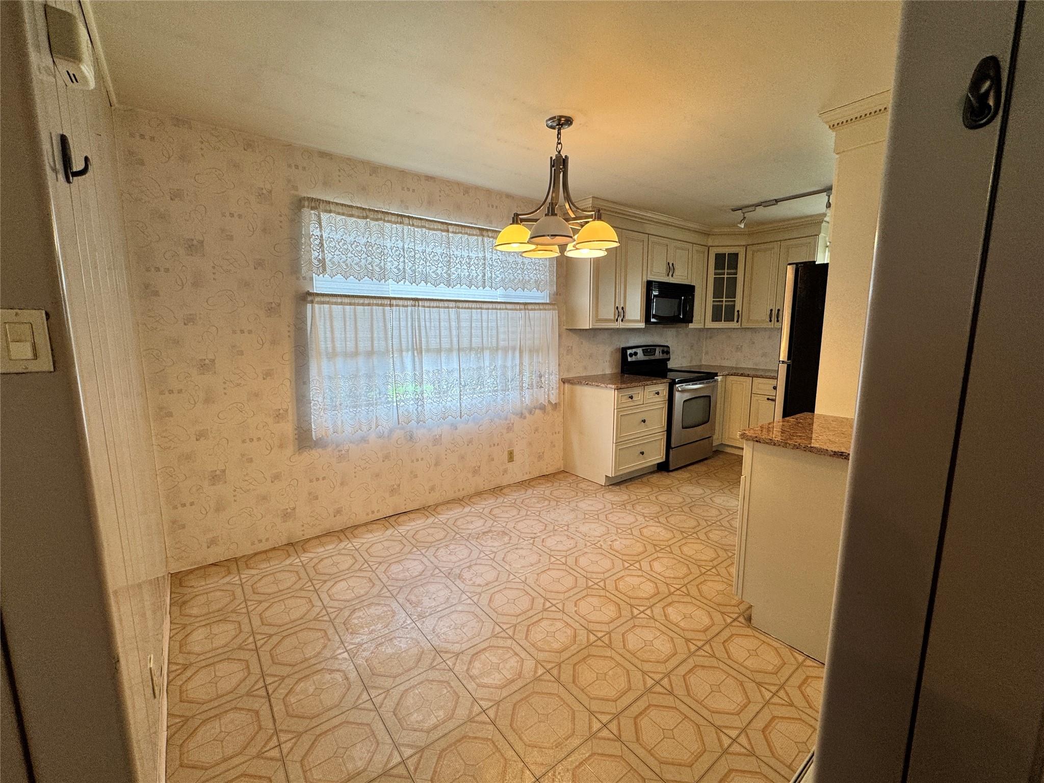 44 Brightwood Avenue, Pearl River, New York image 3