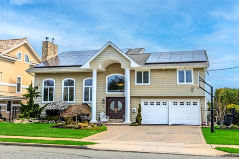 2883 Shore Drive Merrick NY 11566