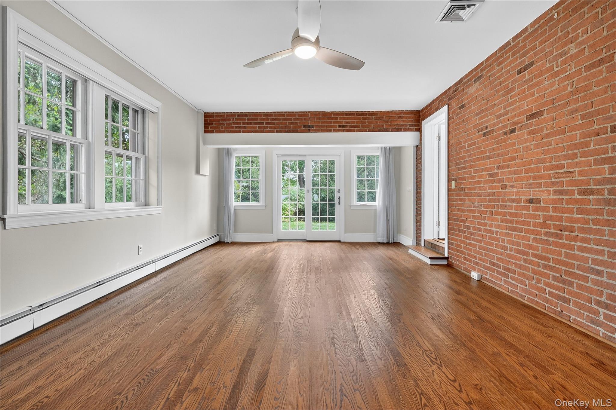 Croton-On-Hudson, New York 10520, United States, 4 Bedrooms Bedrooms, ,2 BathroomsBathrooms,Residential,Active,211120