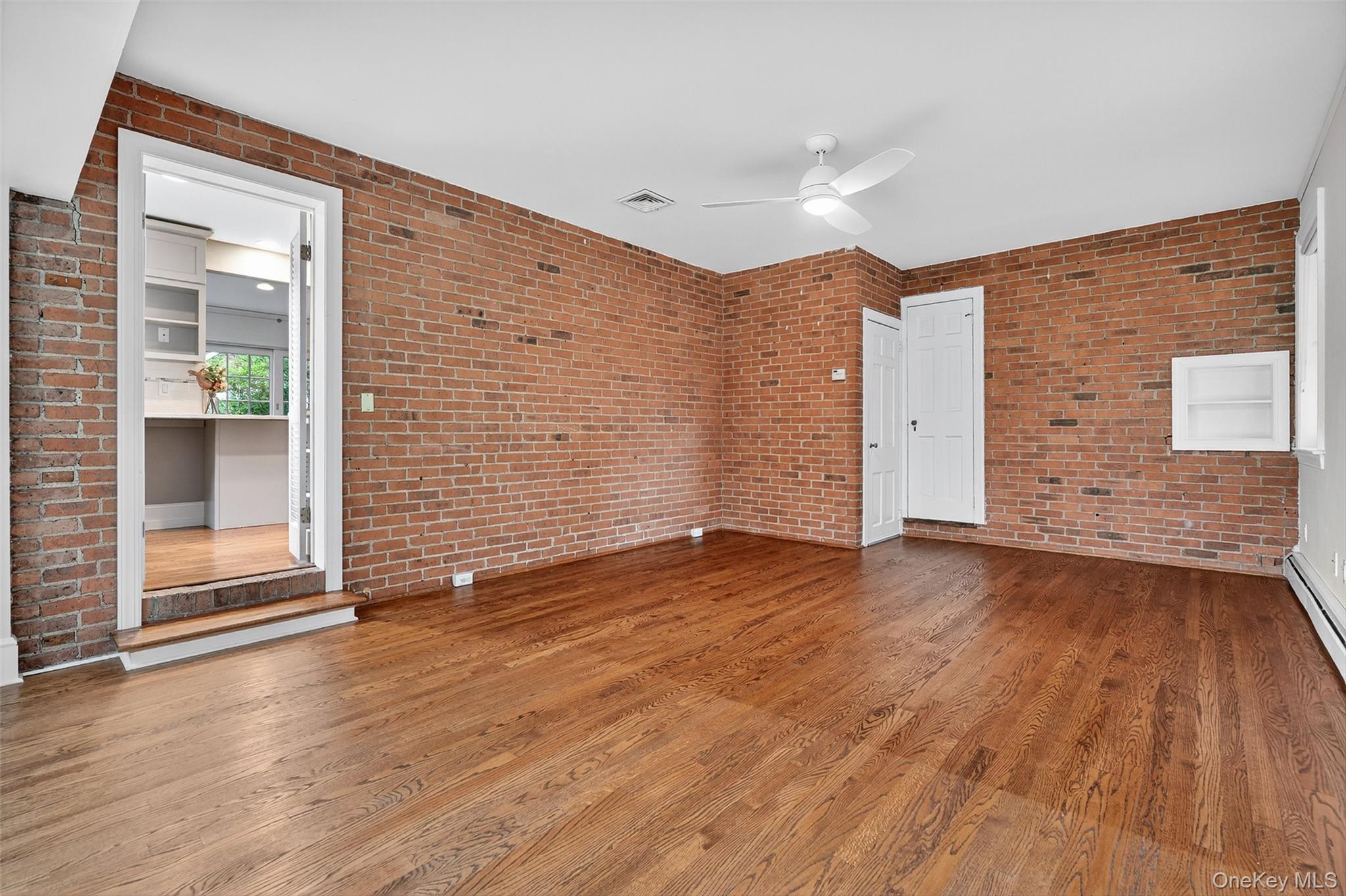 Croton-On-Hudson, New York 10520, United States, 4 Bedrooms Bedrooms, ,2 BathroomsBathrooms,Residential,Active,211120