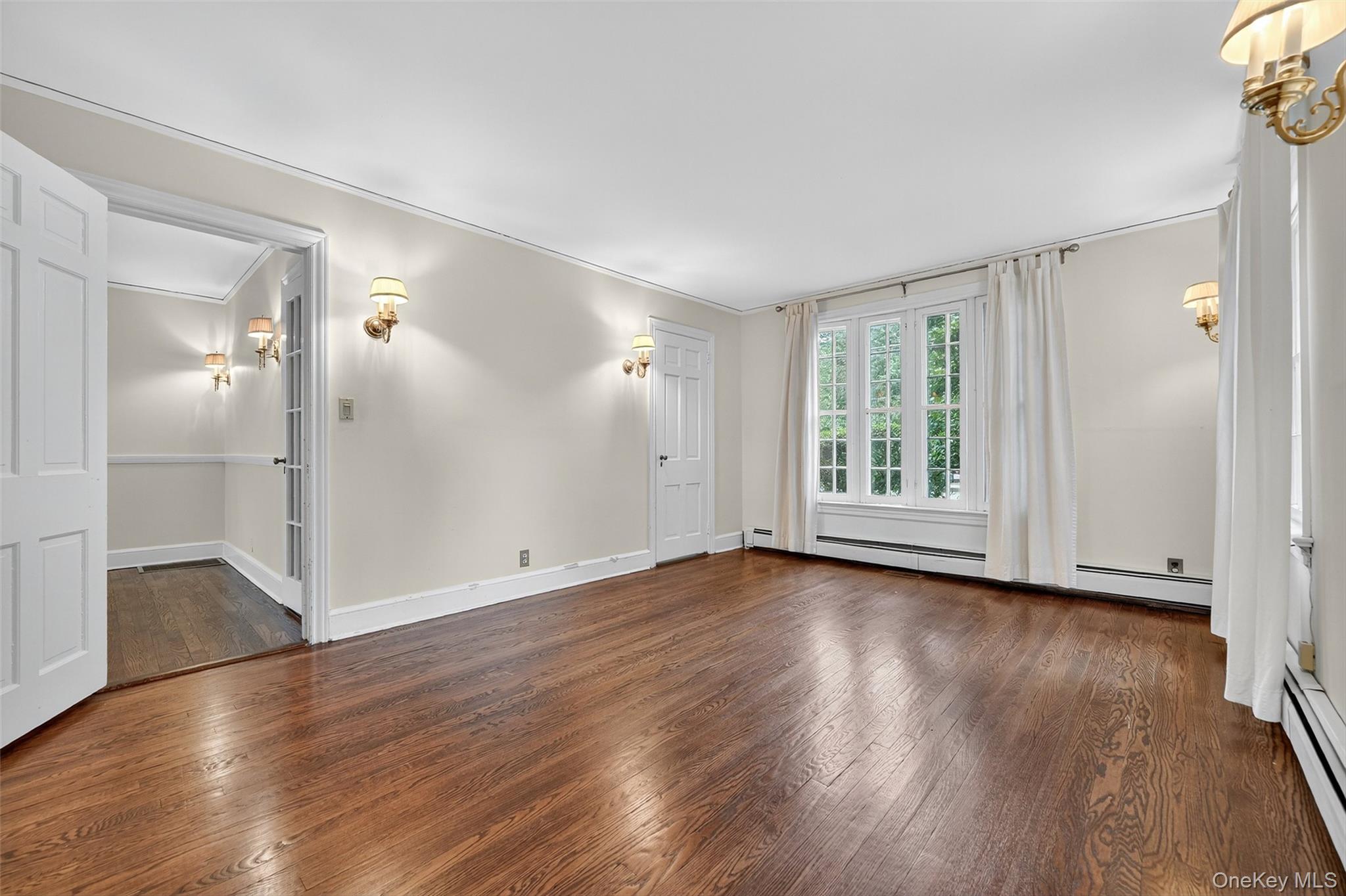 Croton-On-Hudson, New York 10520, United States, 4 Bedrooms Bedrooms, ,2 BathroomsBathrooms,Residential,Active,211120