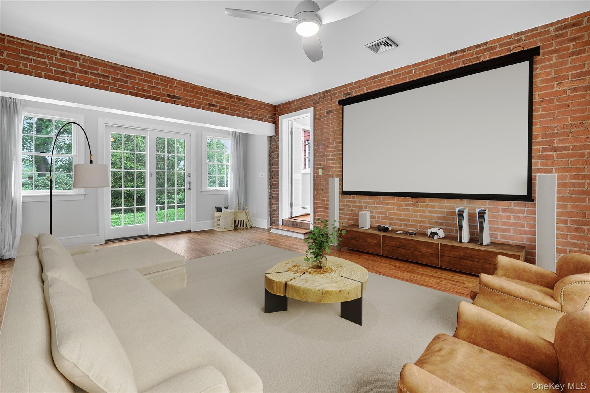 Croton-On-Hudson, New York 10520, United States, 4 Bedrooms Bedrooms, ,2 BathroomsBathrooms,Residential,Active,211120