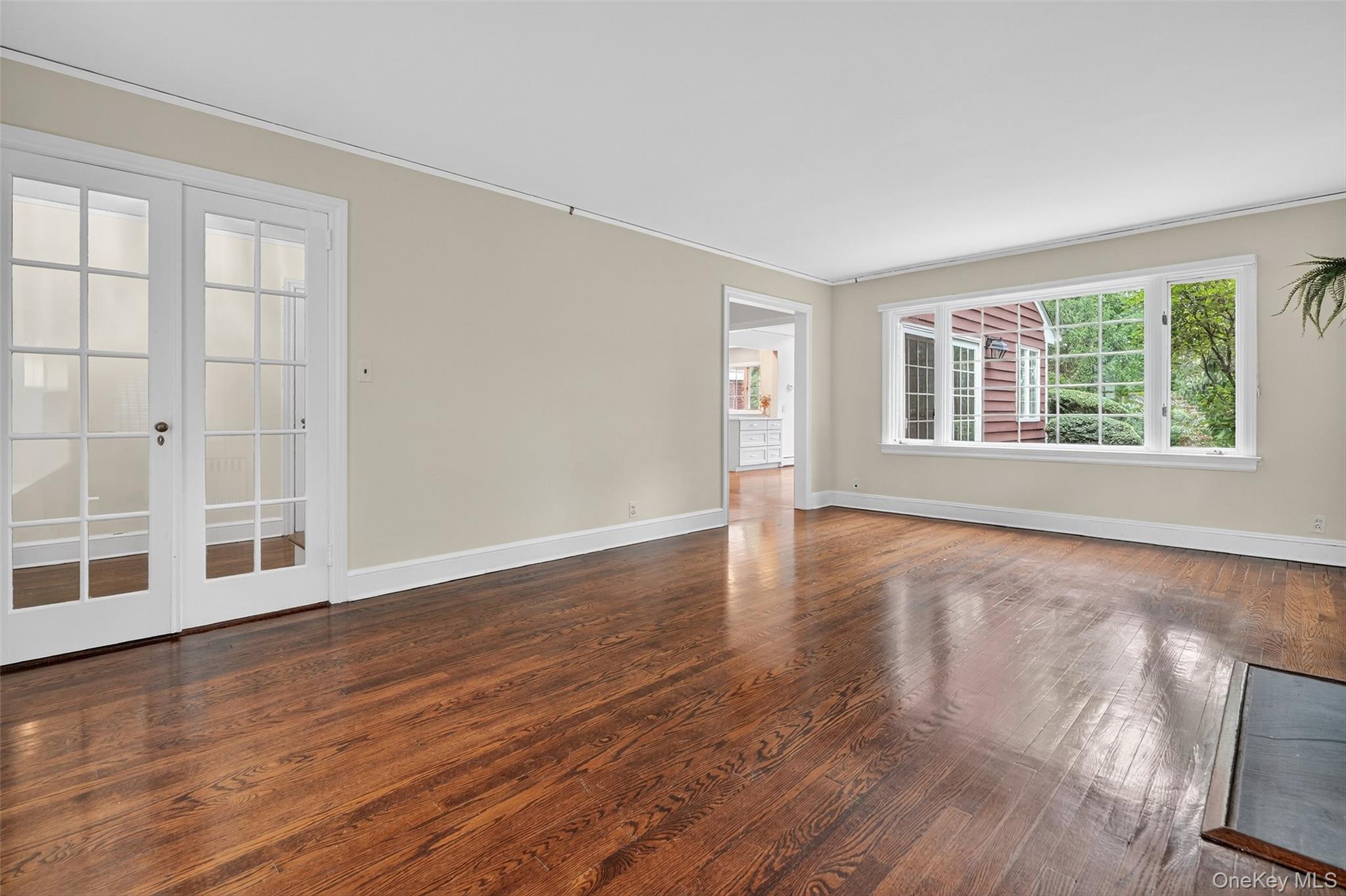 Croton-On-Hudson, New York 10520, United States, 4 Bedrooms Bedrooms, ,2 BathroomsBathrooms,Residential,Active,211120