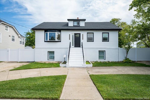 Photo for 605 S Ocean Avenue