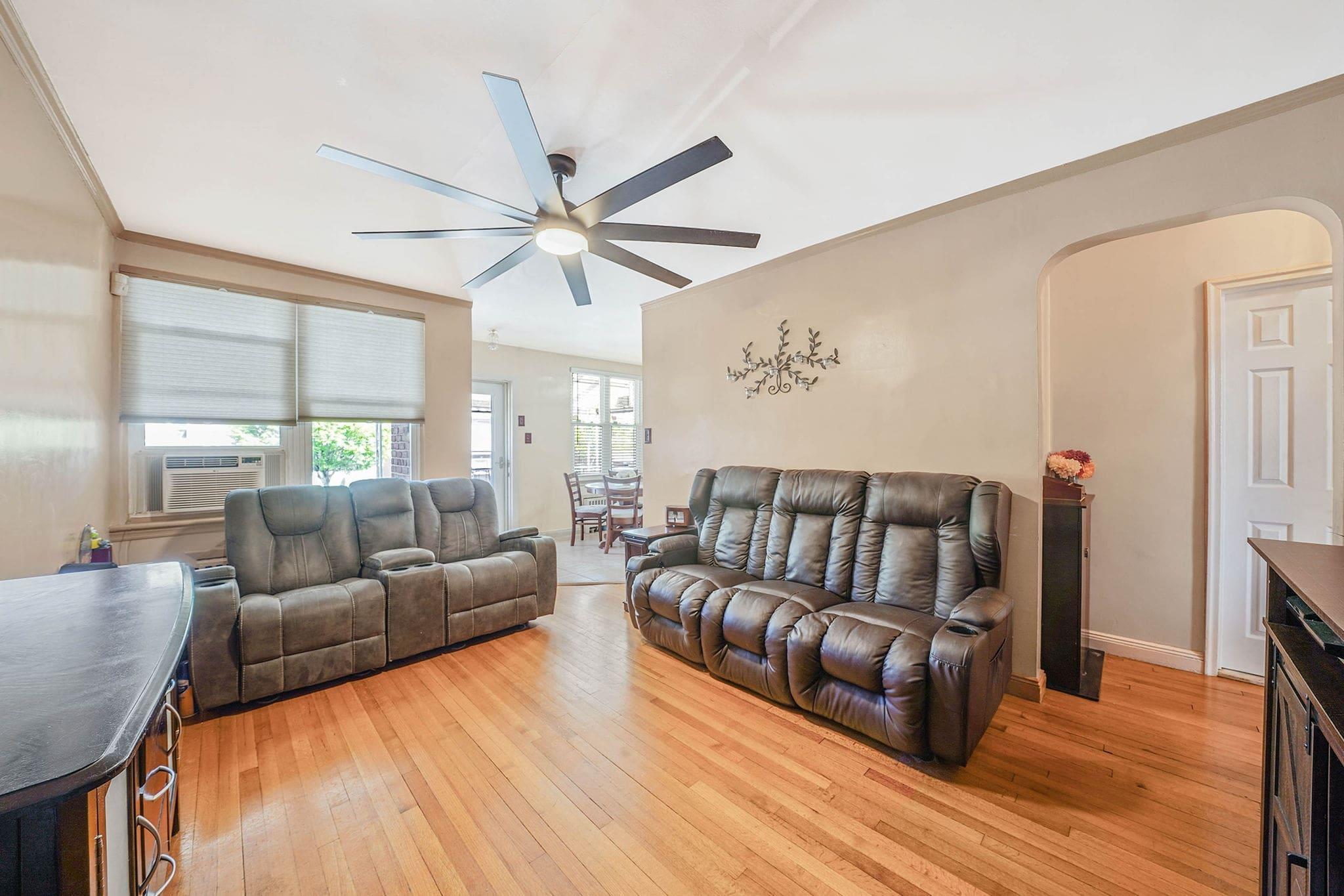 926 Van Nest Avenue, Bronx, New York image 9