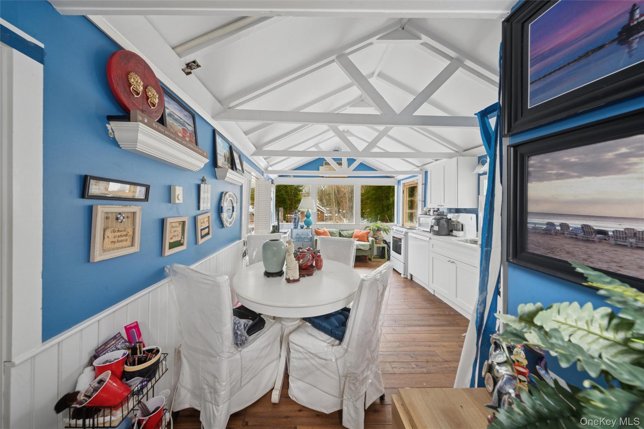 74 Richardson Avenue