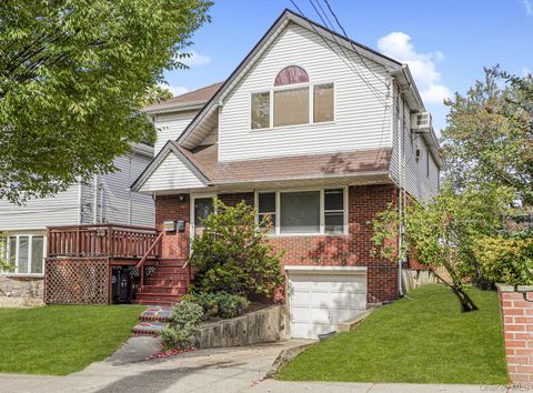 51 Rockwell Avenue Staten Island NY 10305
