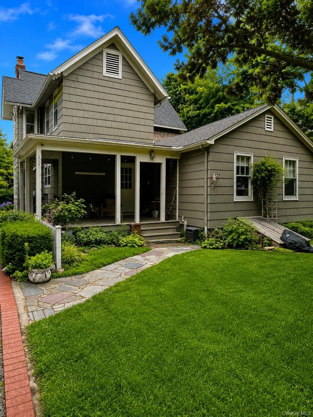 Photo of 200 Greene Avenue, Sayville, NY 11782 (MLS # 1029167)
