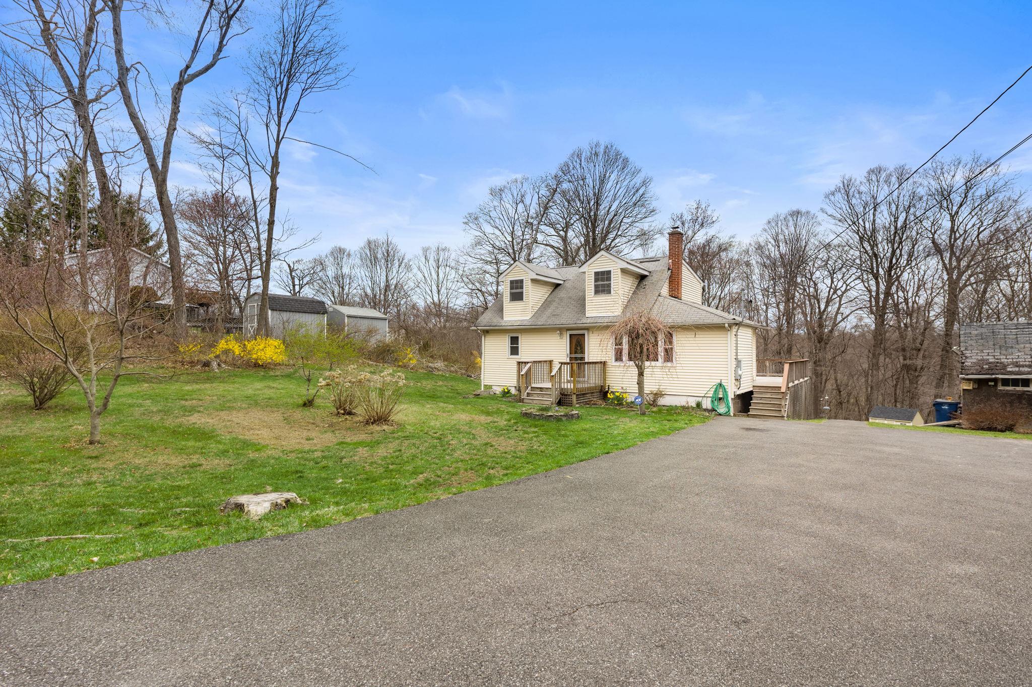 11 Birch Terrace, Pawling, New York image 3