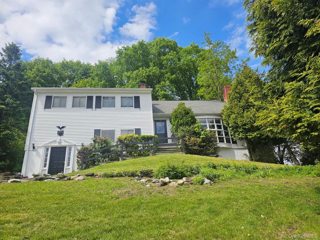 Photo of 2 Burkewood Road, Hartsdale, NY 10530 (MLS # 1000689)