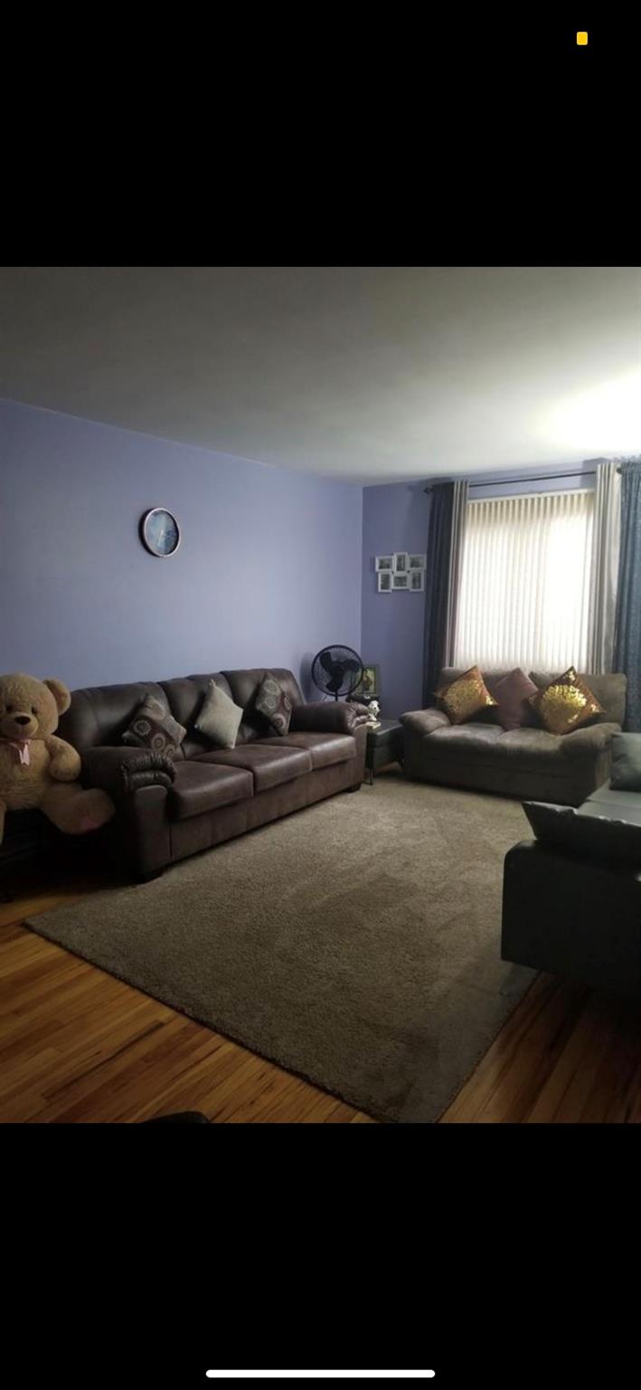 12 Lawrence Drive B