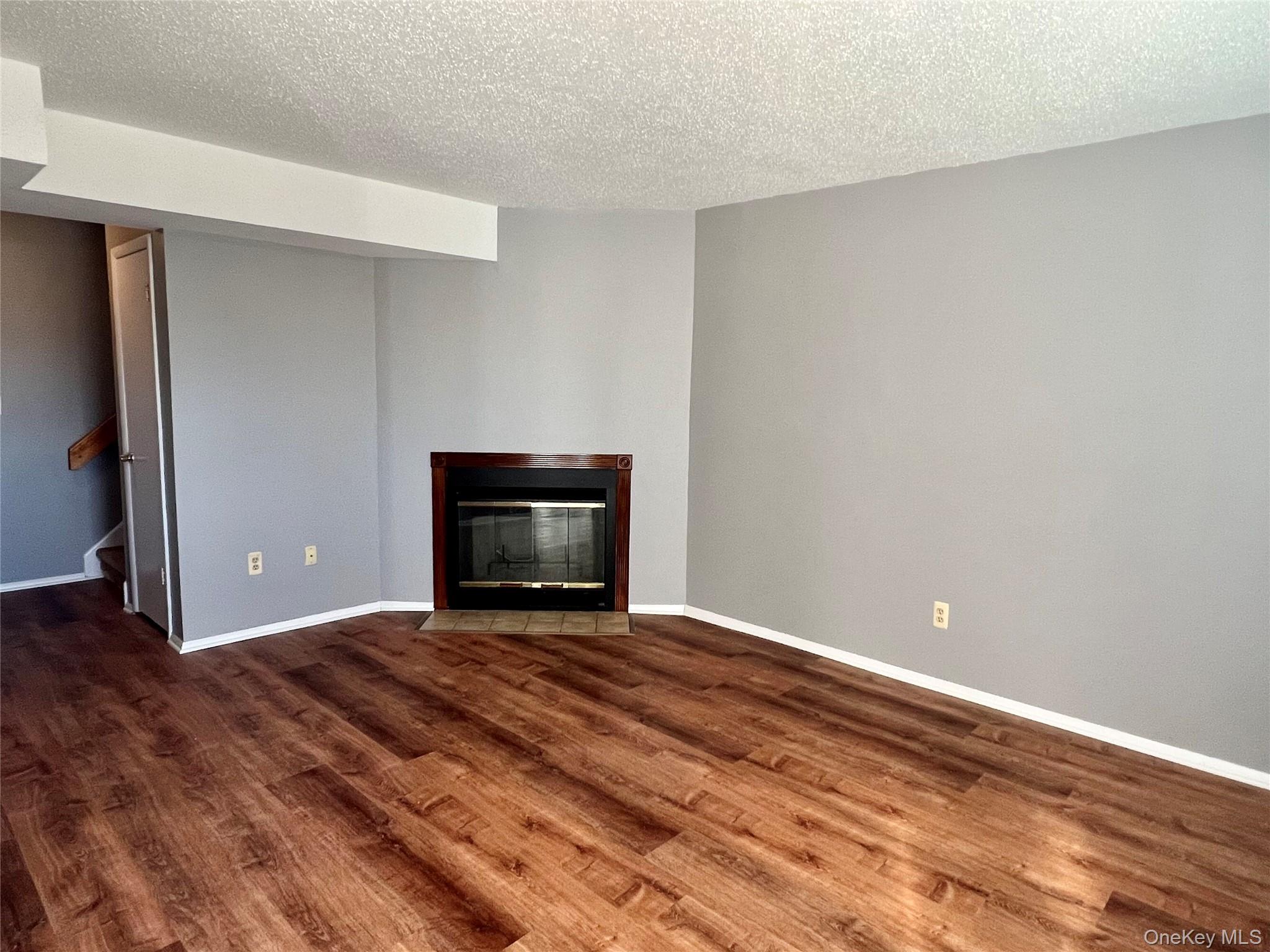 3917 Whispering Hills