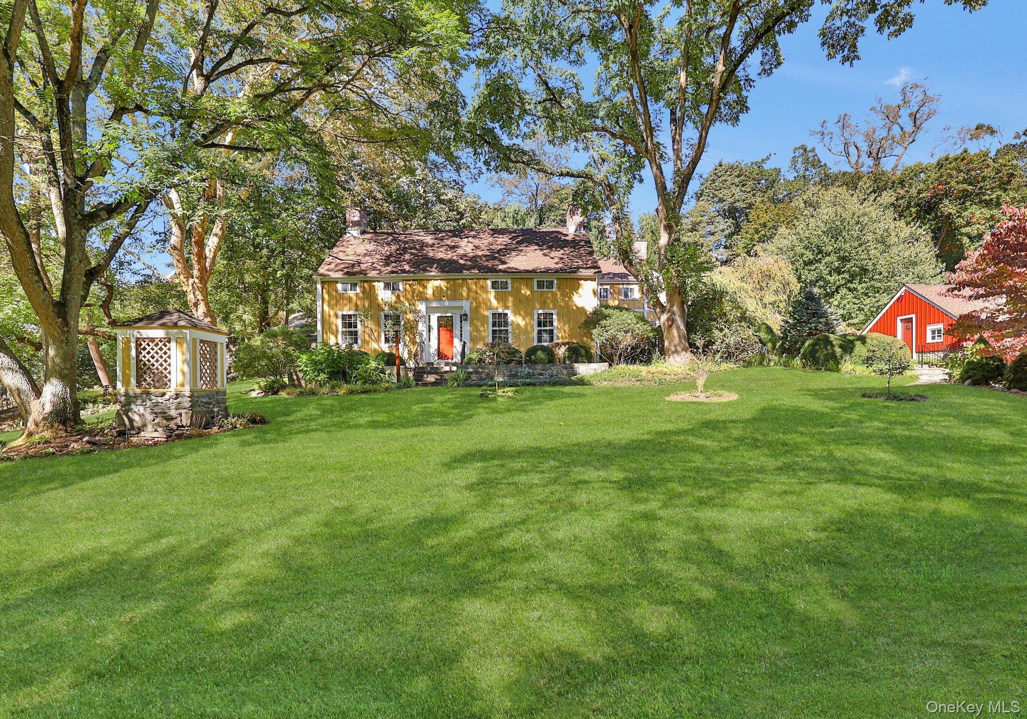 333 W Hartsdale Avenue