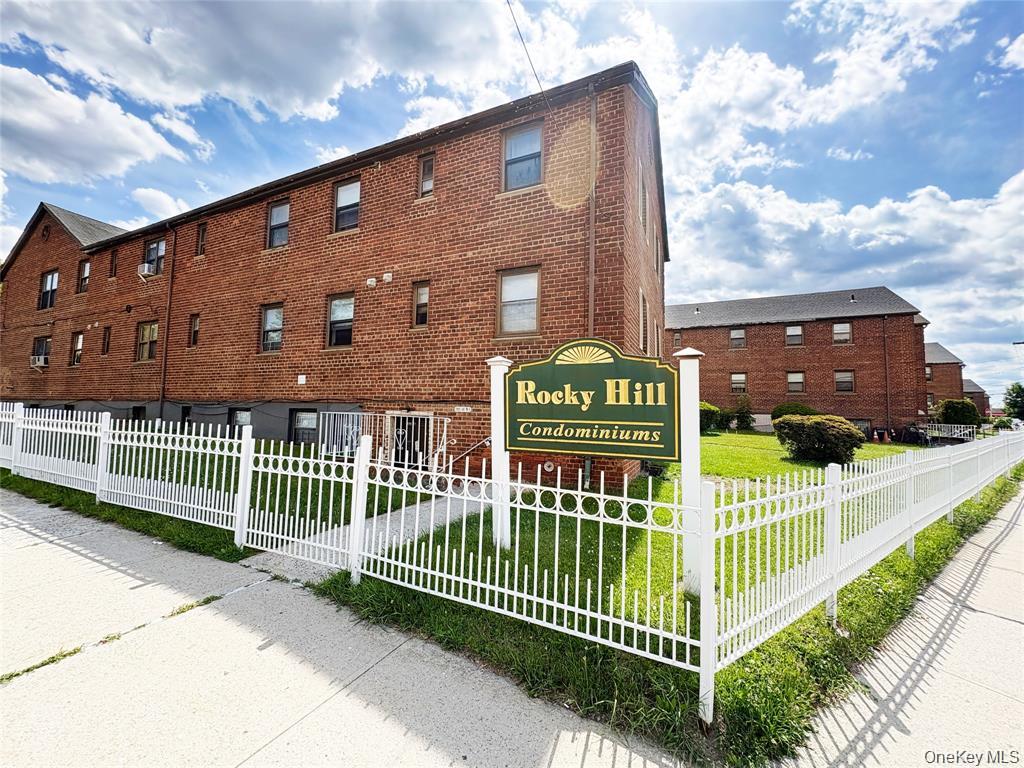 Photo of 202-08 Rocky Hill Road #8A1, Bayside, NY 11361 (MLS # 1068260)