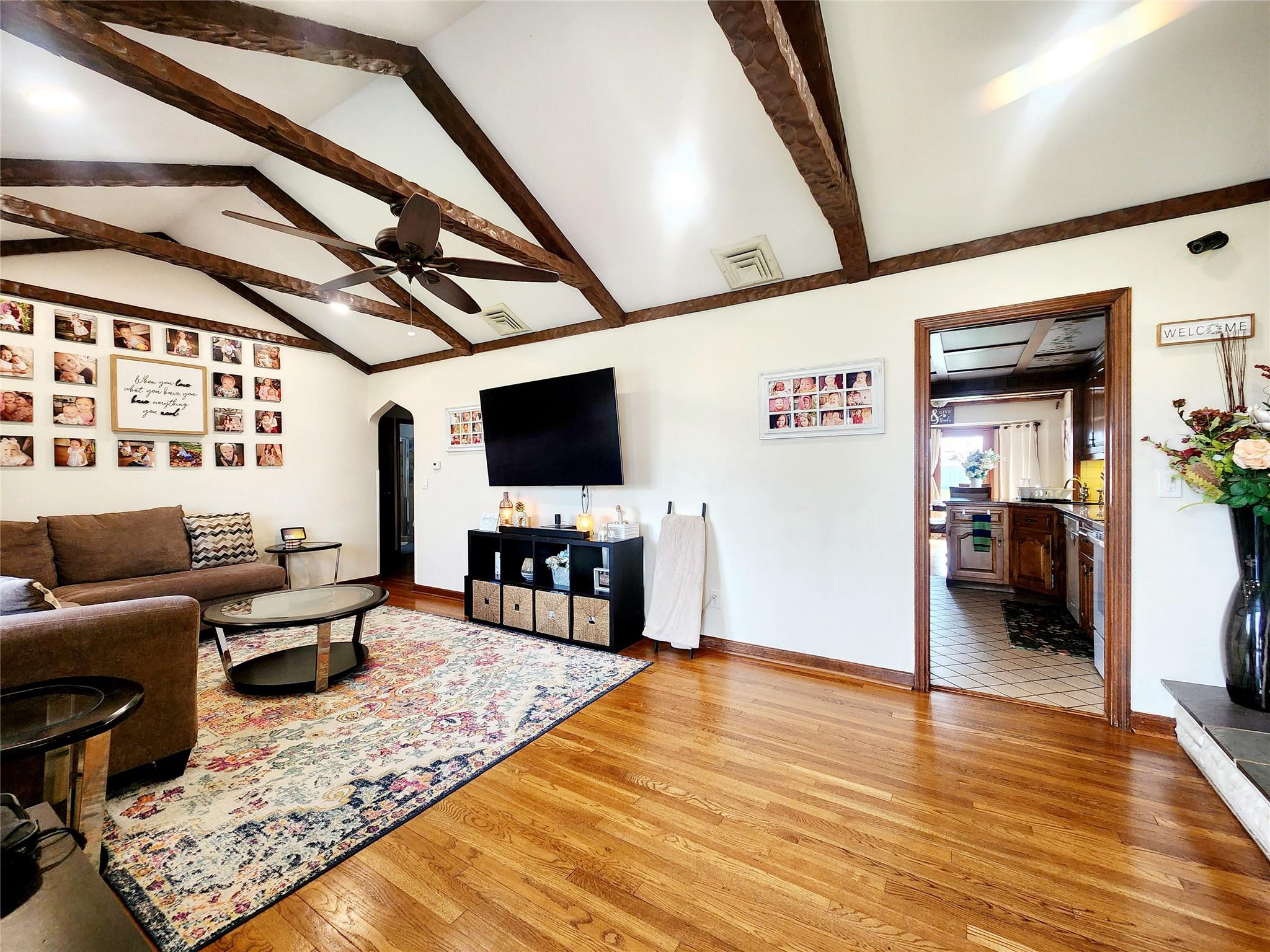 40 Terry Road, Patchogue, New York image 9