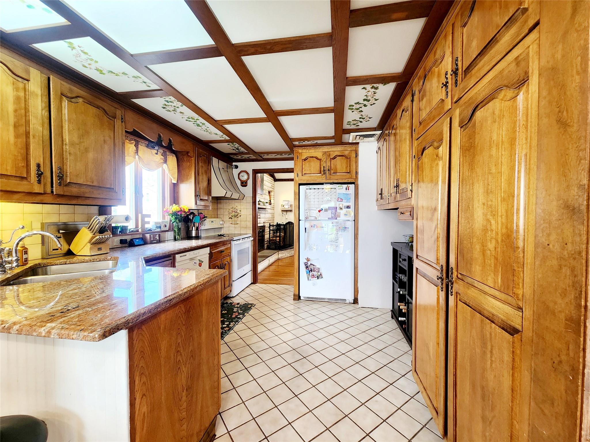40 Terry Road, Patchogue, New York image 11