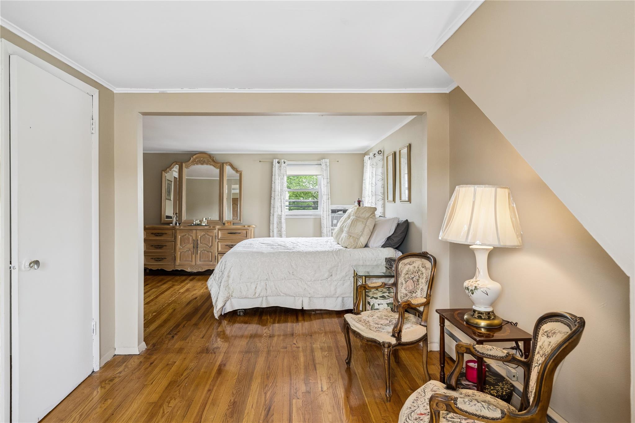 702 Stewart Avenue, Bethpage, New York image 29