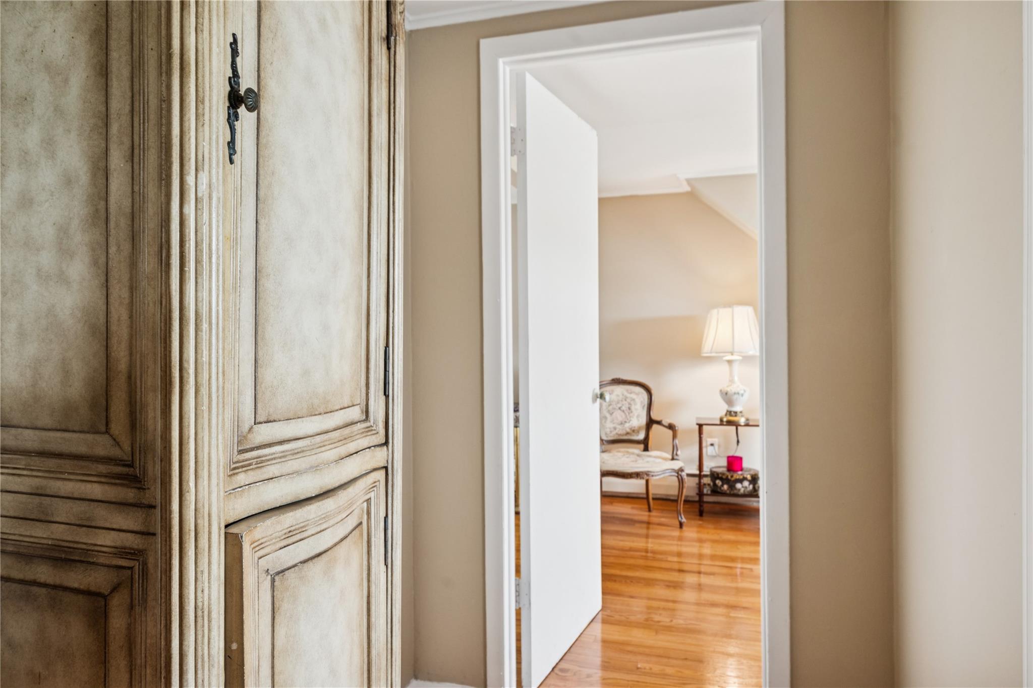 702 Stewart Avenue, Bethpage, New York image 31