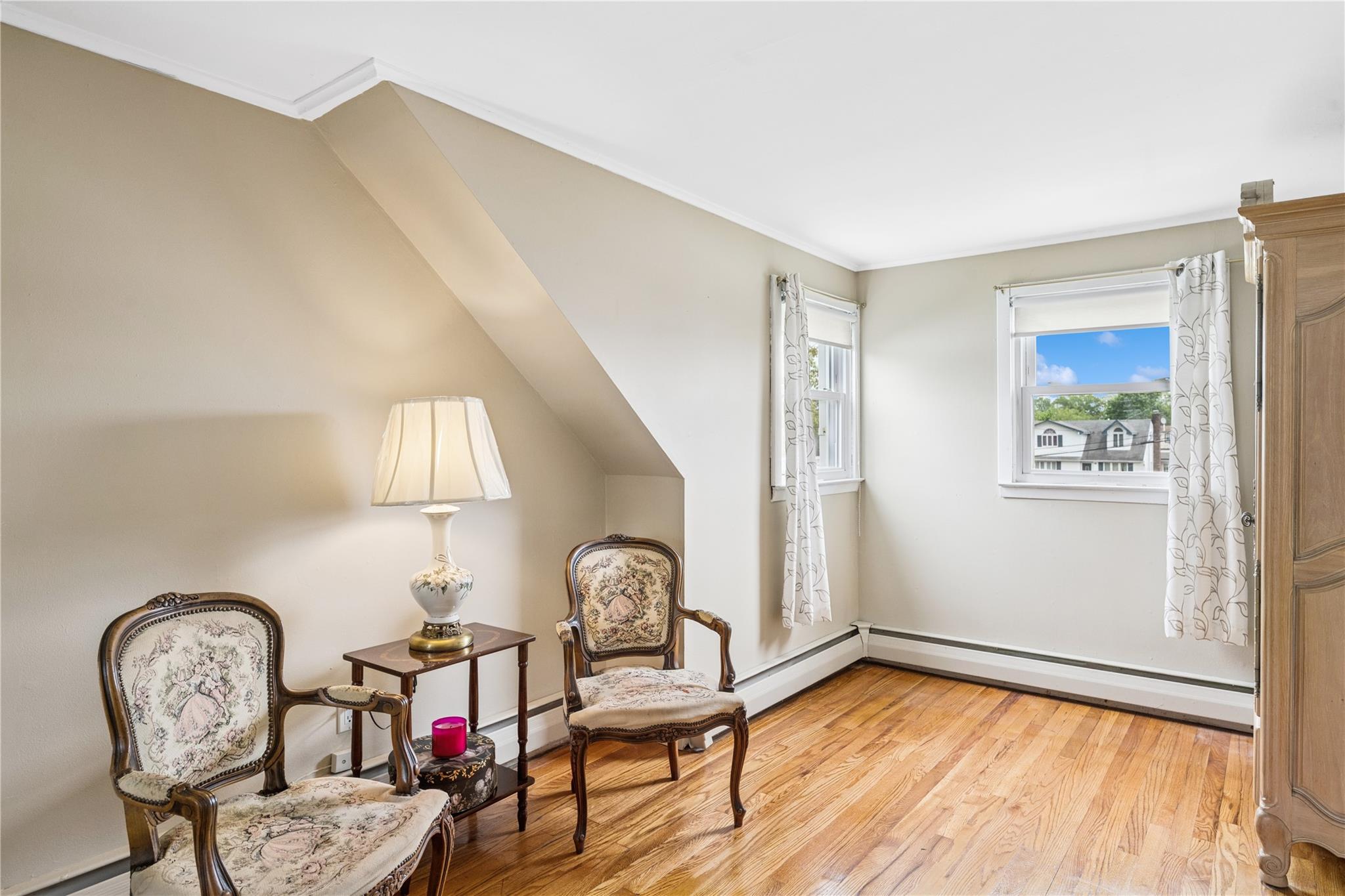 702 Stewart Avenue, Bethpage, New York image 27