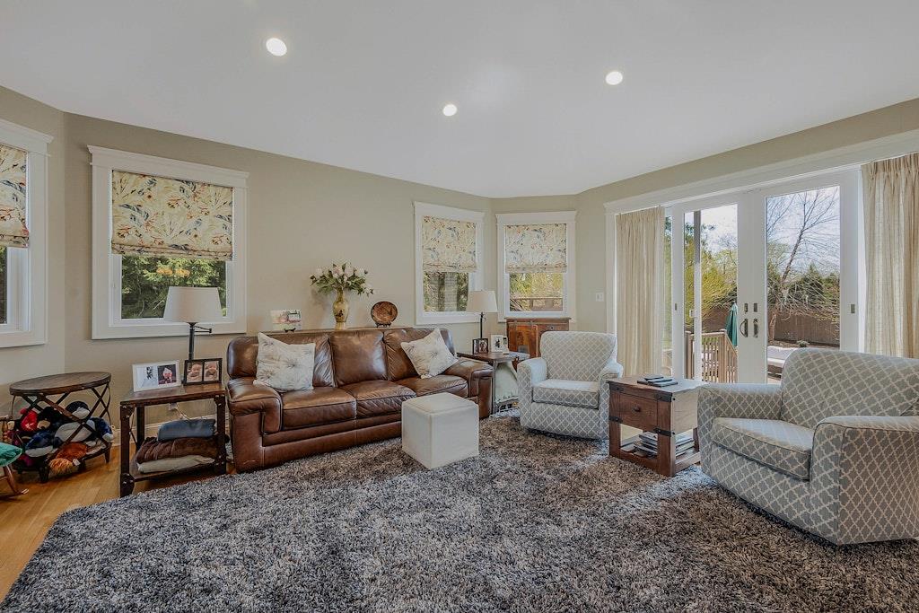 4 Auburn Drive, Greenlawn, New York image 13
