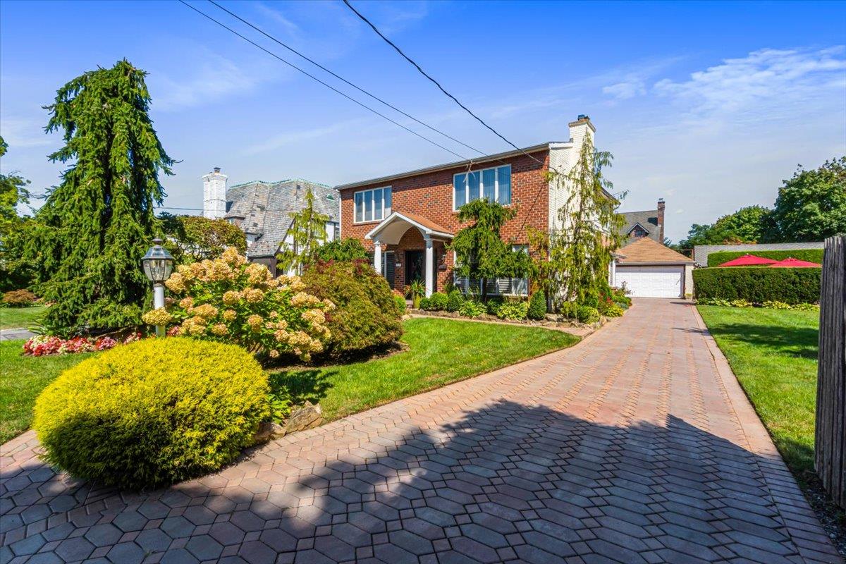 2957 214th Place, Bayside, New York image 7