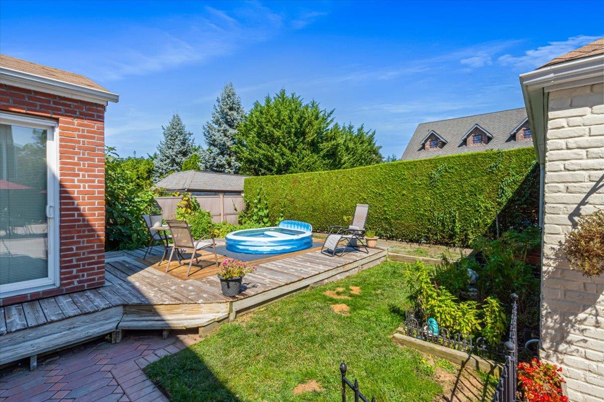 2957 214th Place, Bayside, New York image 14
