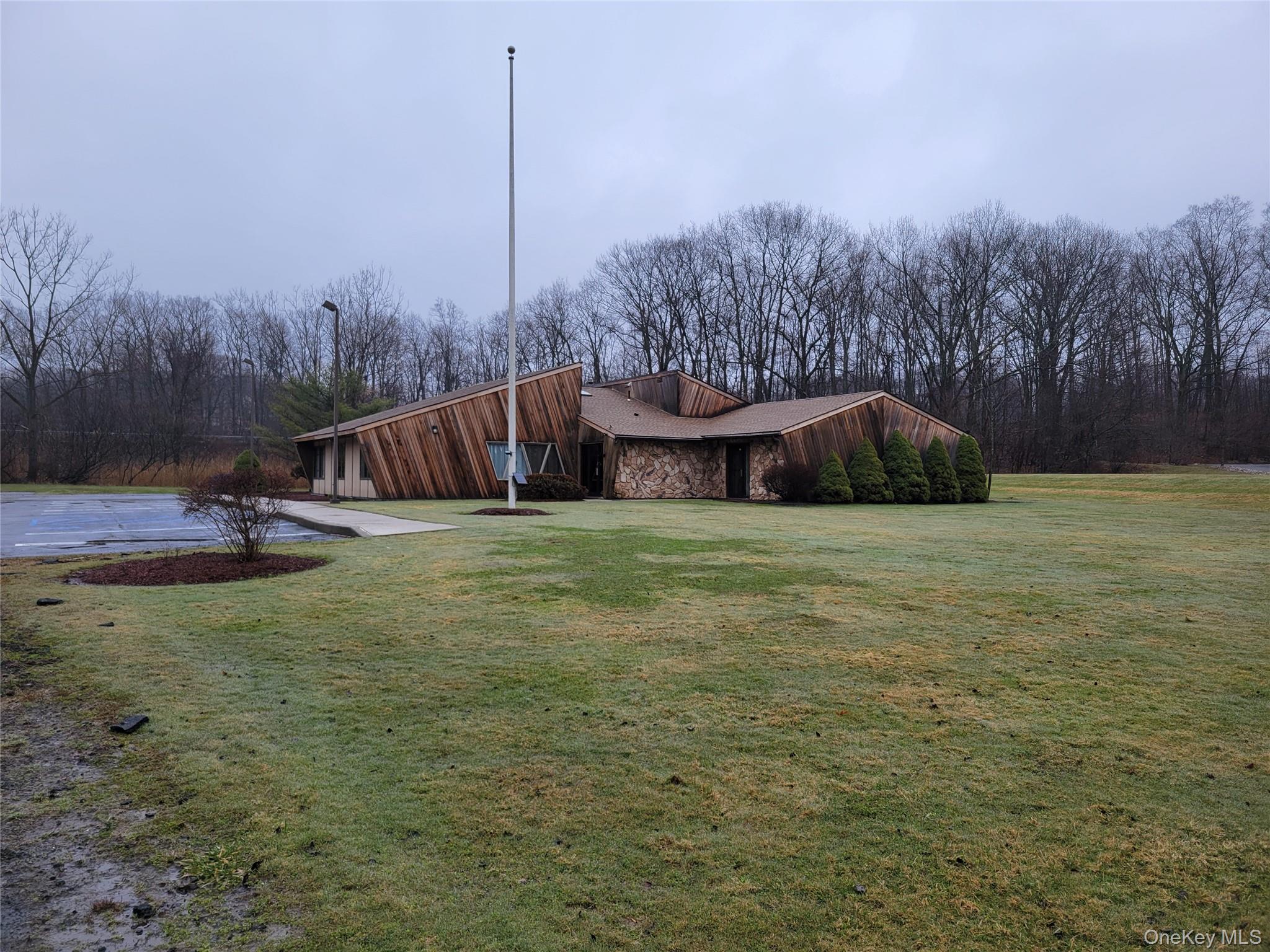 39 Bloomingburg Road