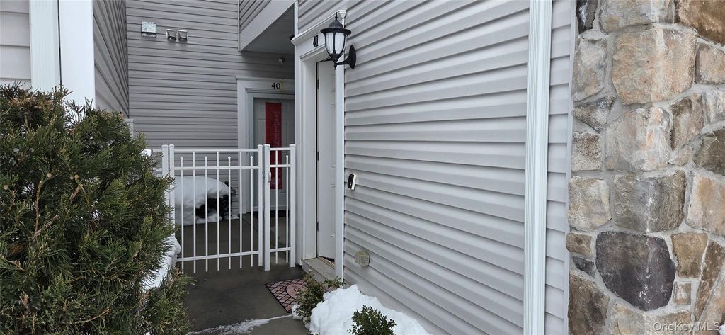 Photo of 41 Greentree Court, Shirley, NY 11967 (MLS # 964099)