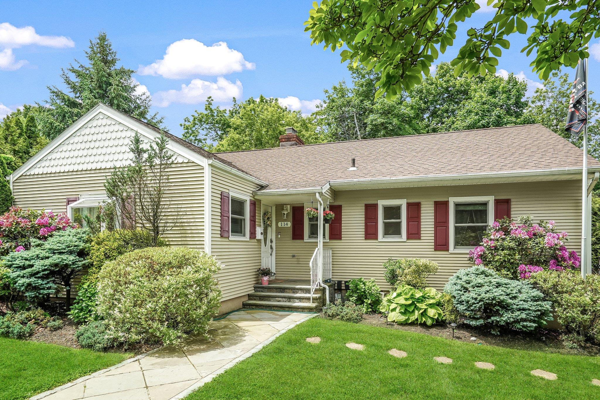 114 Longview Avenue, White Plains, New York image 37