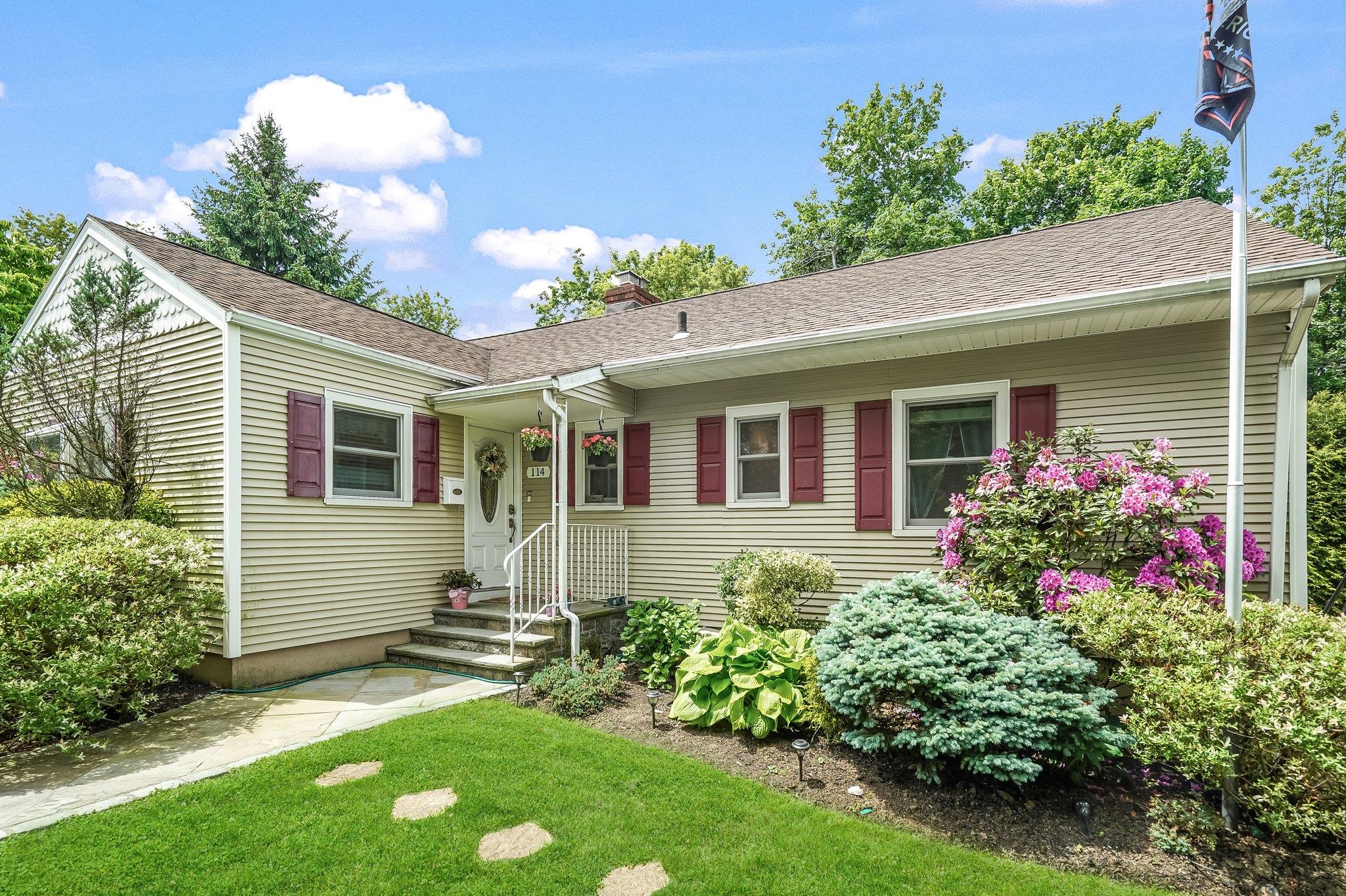 114 Longview Avenue, White Plains, New York image 26