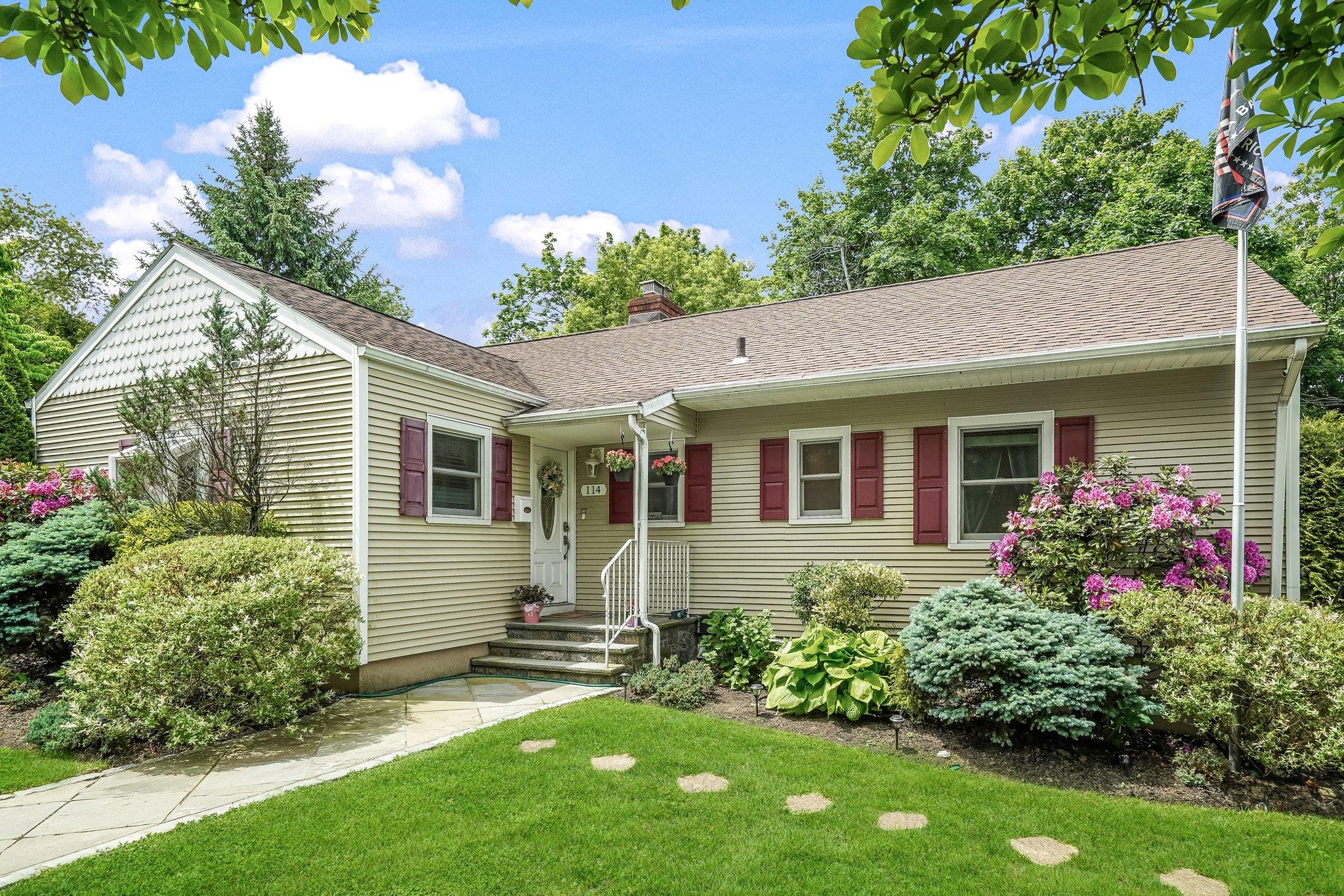 114 Longview Avenue, White Plains, New York image 29