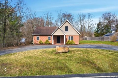 1227 Burlingham Road Pine Bush NY 12566